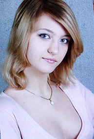 cute young girl - lovetopping.net