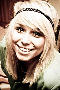 wonder woman pic - lovetopping.net